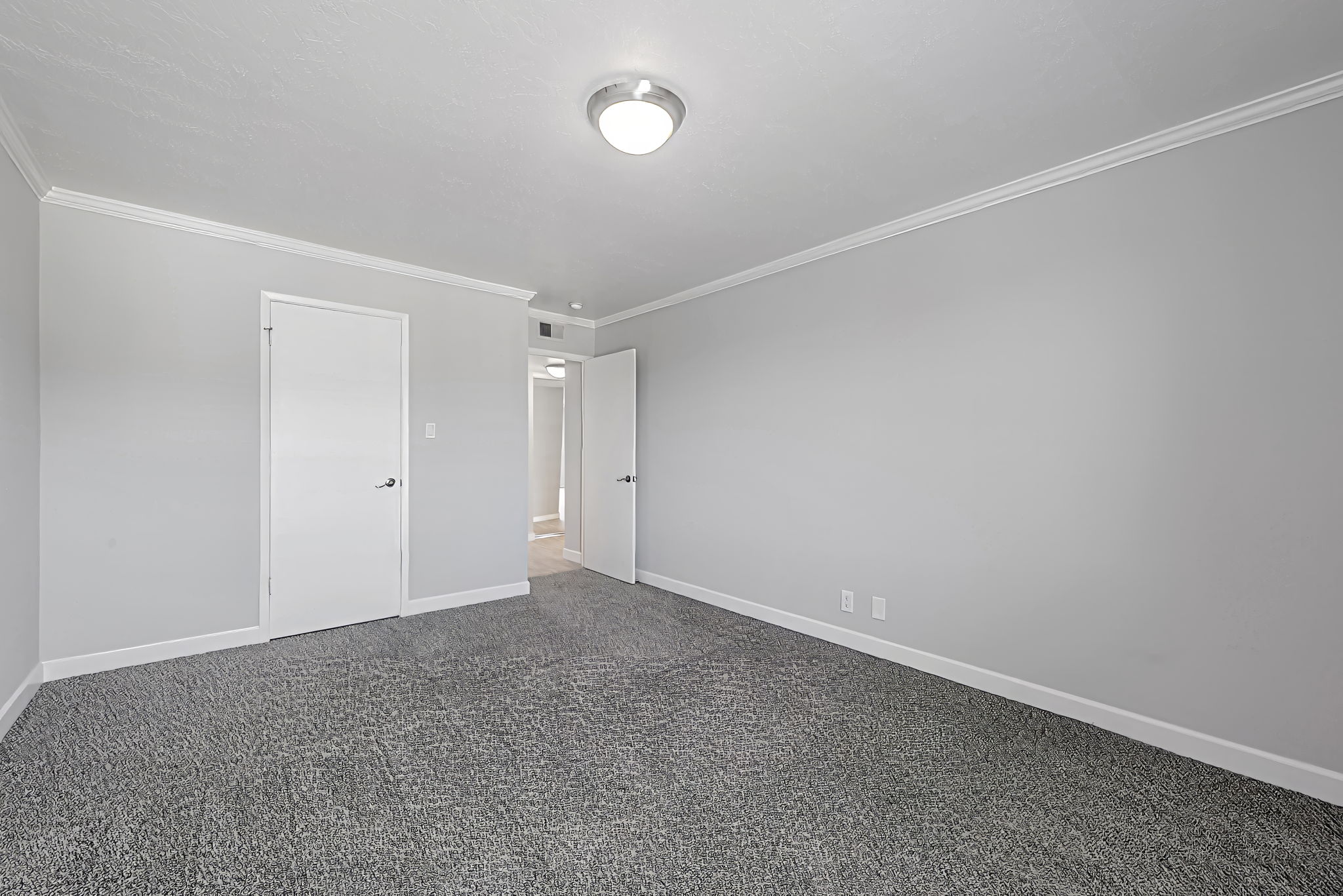 Glendora Apartments photo 2